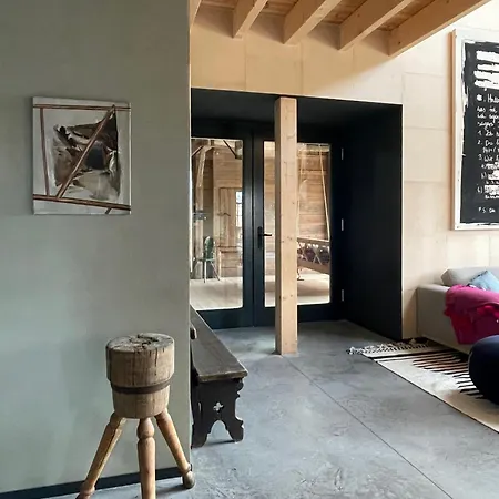 Stall & Sterne - In Der Scheune Hirschfeld (Zwickau)